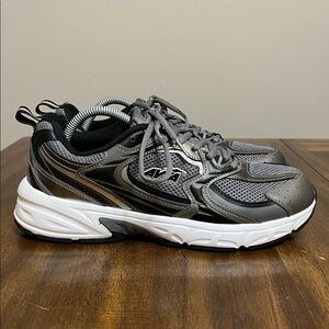 Avia 5000 Men's Size 10.5 Lace Up Sneakers Running Shoes